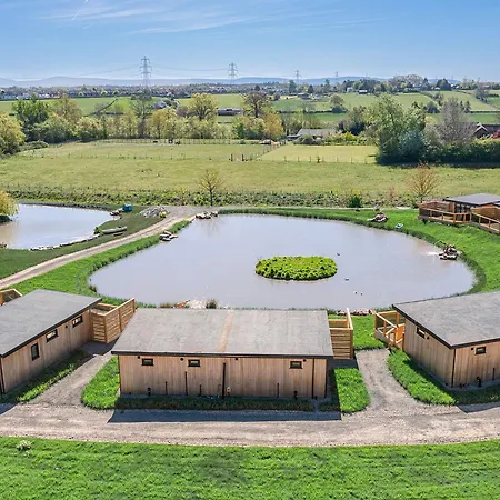Lovebird - Uk51939 Holiday home